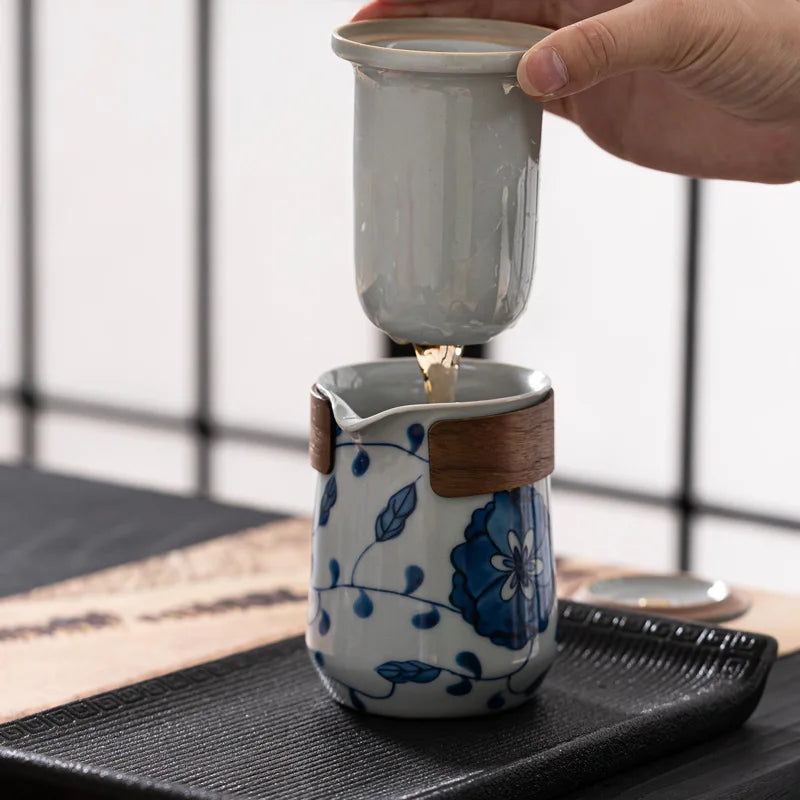 Blue and White Interlock Branch Lotus Teapot Vintage Tea Water Separation Express Single Teapot Kung Fu Tea Set Teacup Coaster