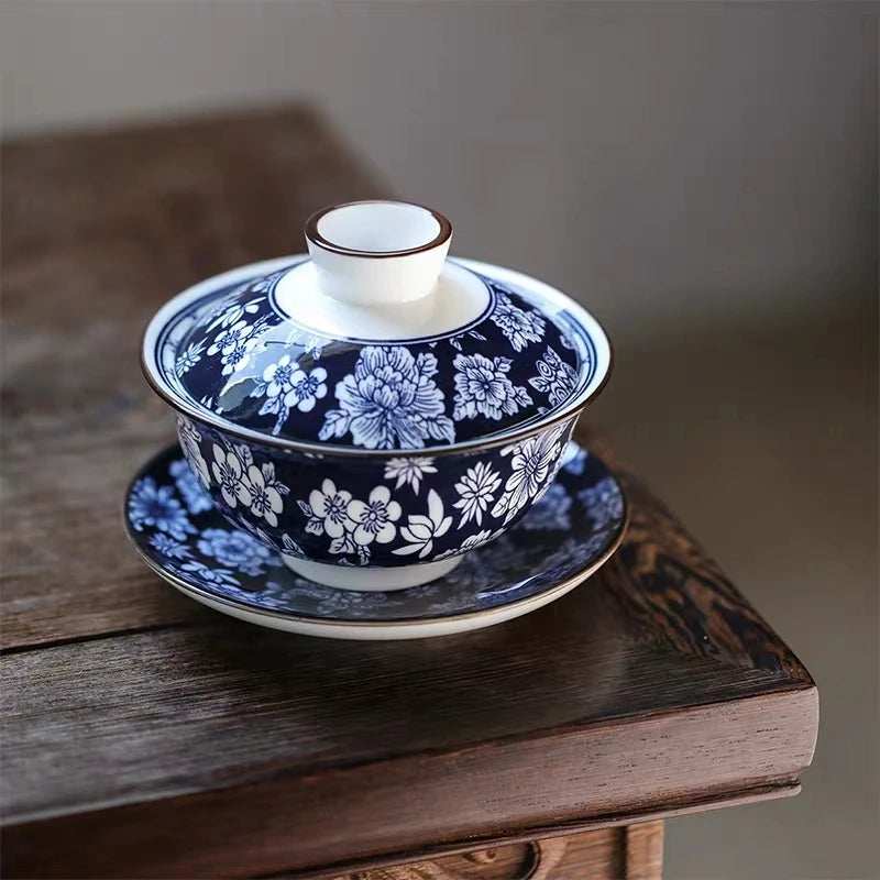 Blue and White Porcelain Tea Cup Jingdezhen Ceramics Chinese Tea Set Gaiwan Elegant Retro Teaware Teacups Chawan with Lid Tureen
