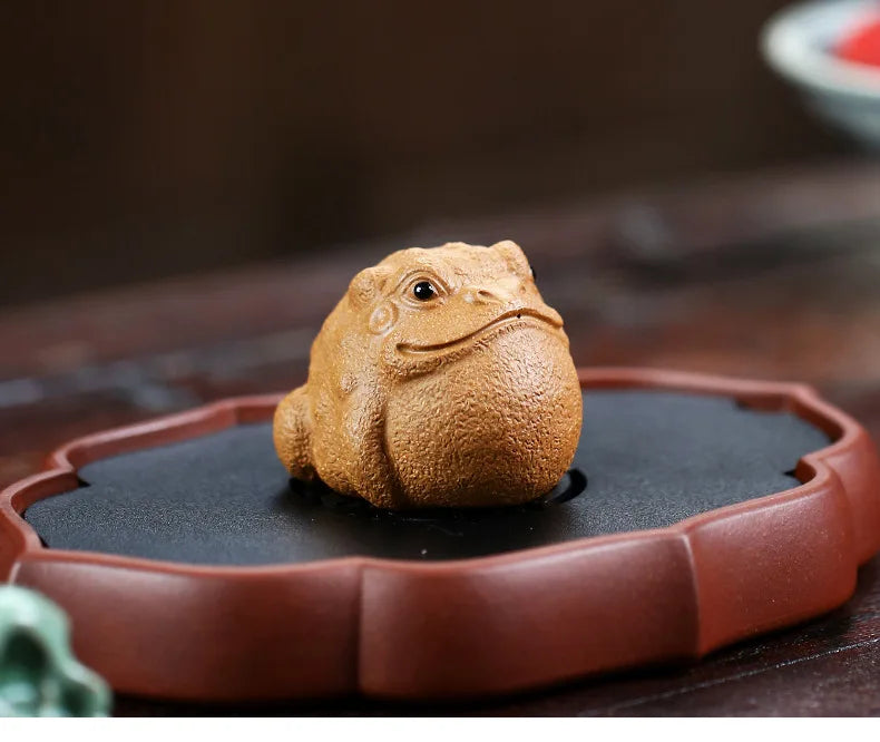 Boutique Purple Clay Tea Pet Three-legged Golden Toad Ornaments Handmade Sculpture Crafts Home Tea Set Decor Accessories