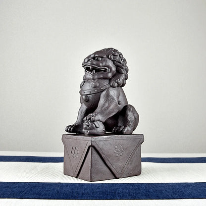 Boutique Raw Ore Purple Sand Lion Tea Ornaments Decoration Sculpture Handmade Tea Set Old Yixing Clay Pair of Lion Famous Li Cha
