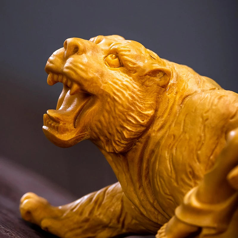 Boxwood 15cm Wood Statue Beauty tiger Office Decoration Figure Statue Home Decor Wood Sculpture Animal Sculpture Collection