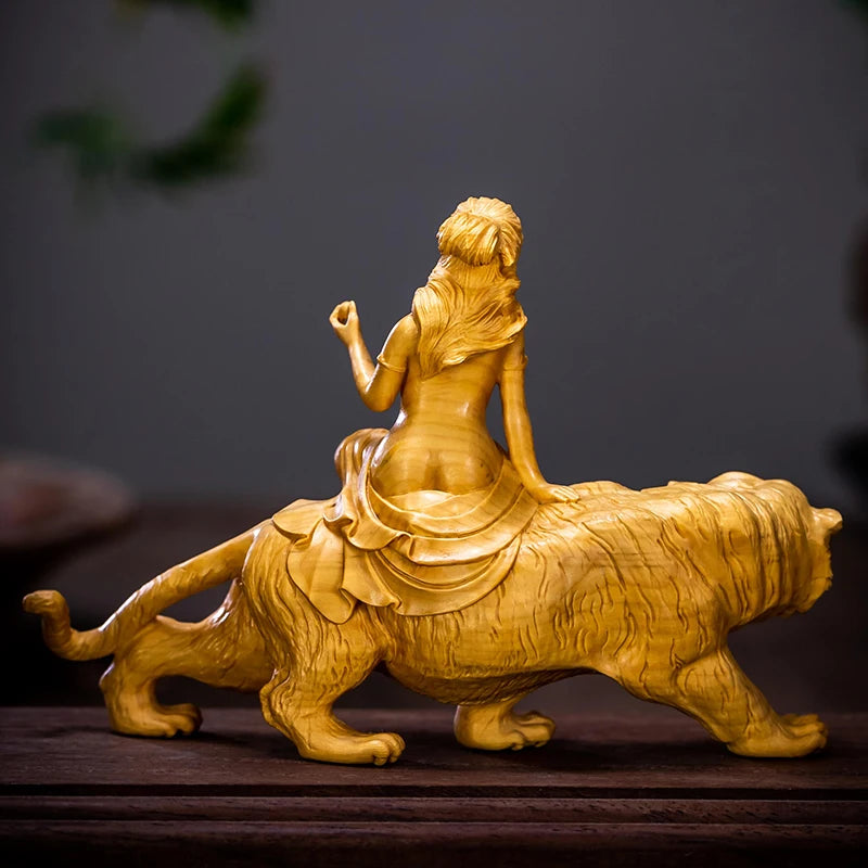 Boxwood 15cm Wood Statue Beauty tiger Office Decoration Figure Statue Home Decor Wood Sculpture Animal Sculpture Collection