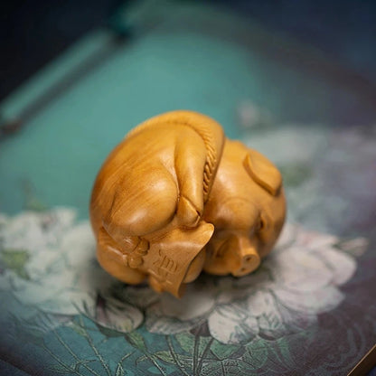 Boxwood 5cm Pig Sculpture Piggy with Gold Ingot Wood Animal Lucky Statue Blessing Home Decor