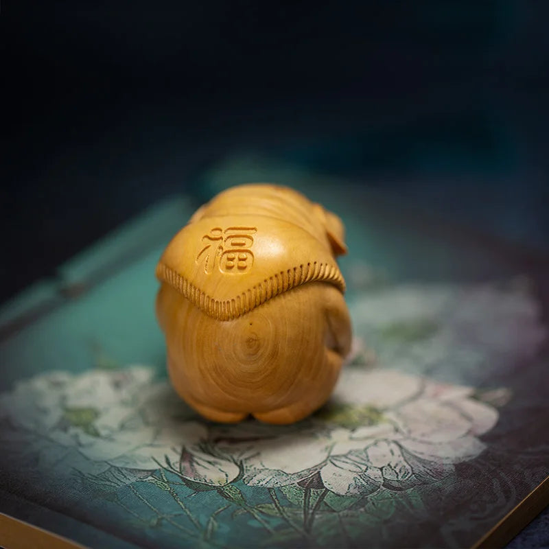 Boxwood 5cm Pig Sculpture Piggy with Gold Ingot Wood Animal Lucky Statue Blessing Home Decor