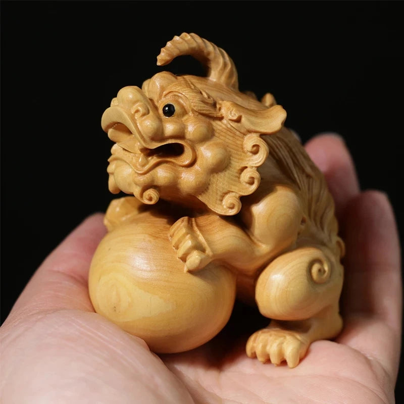 Boxwood 8CM Pixiu Sculpture Wood Carving Chinese Unicorn God Beast Statue Lucky Home Decor