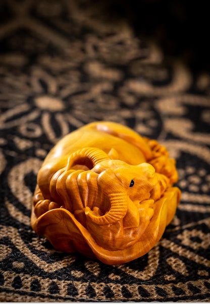 Boxwood 8cm Chinese Chinese Zodiac Animal Sculpture Furniture Decoration pendant collection mascot bull