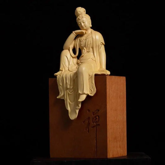 Boxwood Carved Avalokitesvara Bodhisattva Seated Statue Chinese Buddha Statue Home Living Room Feng Shui Ornaments
