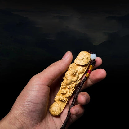 Boxwood Carving Arts and Crafts Decoration, Exquisite Home Furnishing, Gift Holes Handmade Art