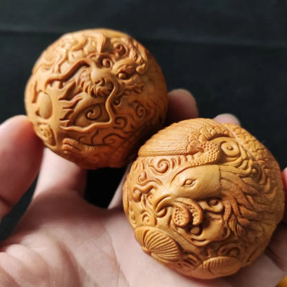 Boxwood Cliff Cypress Pi Xiu Dragon and Phoenix Ball Solid Wood Carving Fortune Hand Put Piece Ornaments Home Accessories