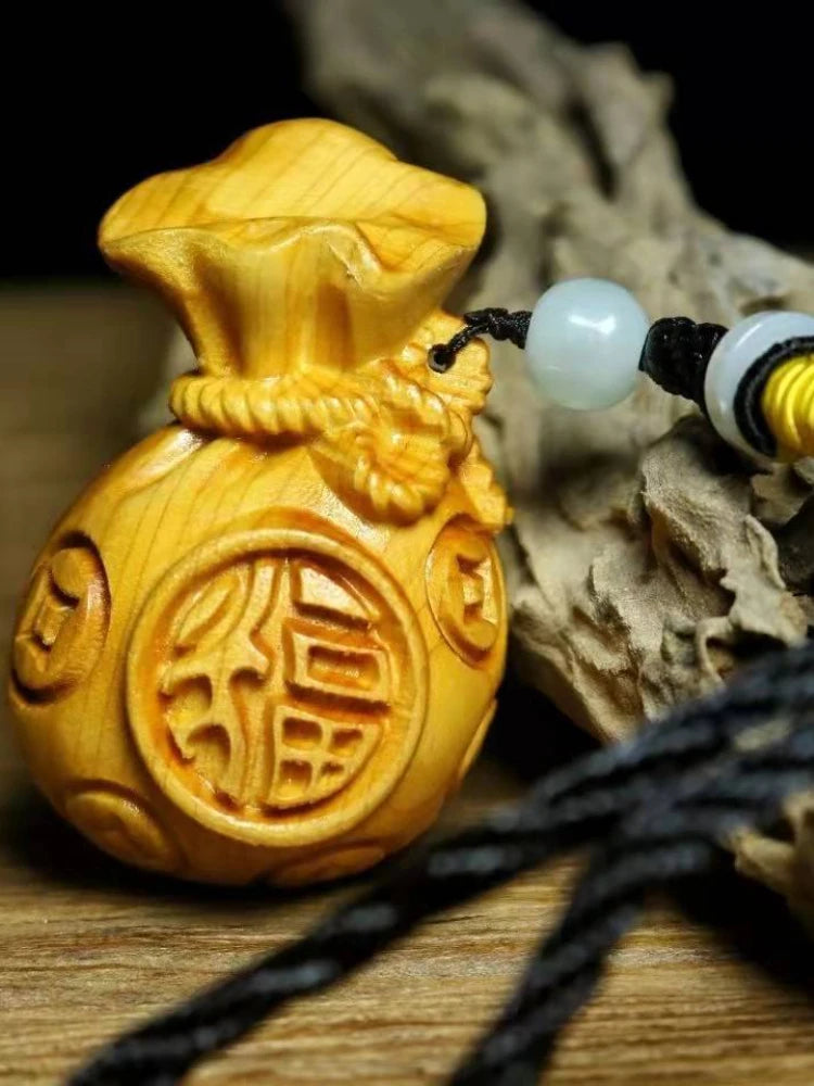 Boxwood Cliff Cypress Wood High Quality Fukubukuro Purse Pendant Carved Amass Fortunes Sculpture Modern Art Home Accessories