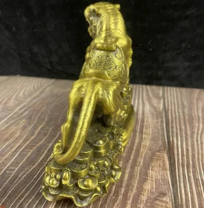 Brass tiger 12 zodiac animals tiger rich foot Xingwang tiger brass tiger decoration wholesale home office crafts