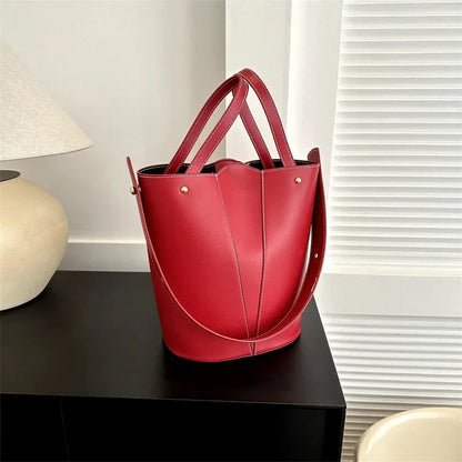 Bucket Bag Women's 2024 New Handbag Retro Simple Large Capacity Single Shoulder Crossbody Bag Solid Color Designer Bags Luxury