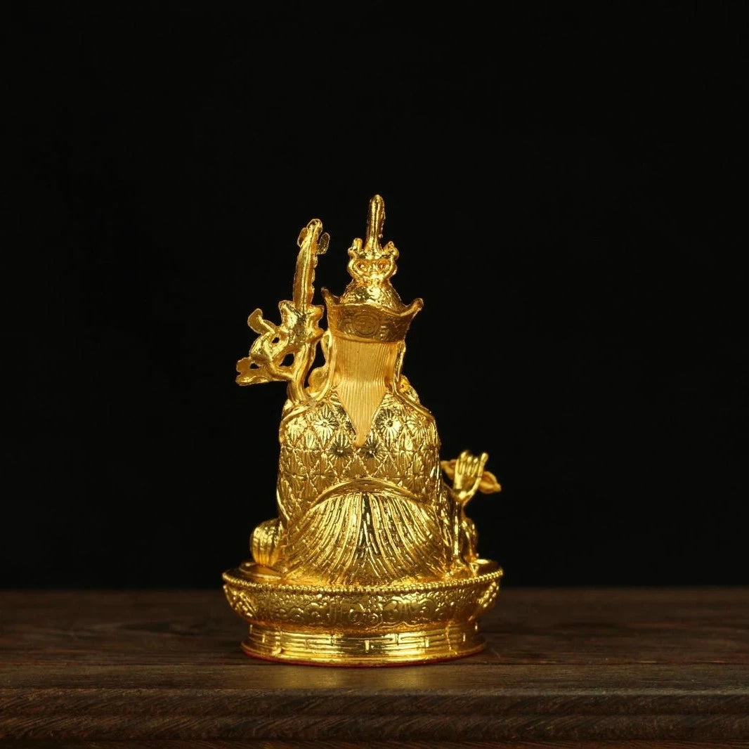 Buddhist Crafts Wholesale Delicate Gold-plated Padmasambhava High Grade Nepal Alloy Buddha Statue Holy Temple Decorations