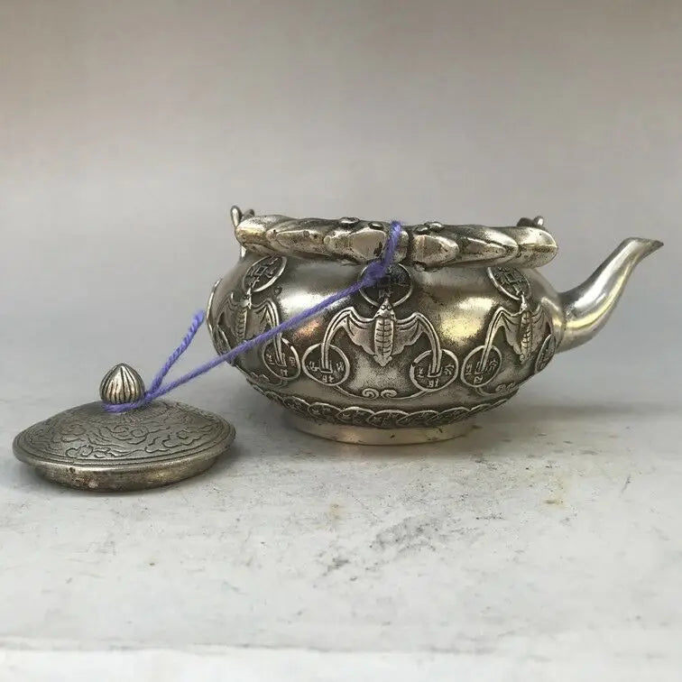COLLECT EXQUISITE CHINA CARVING BAT TIBET SILVER FLAGON QIANLONG MARK RT