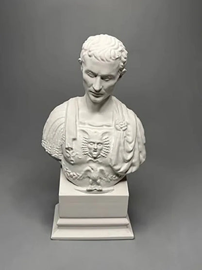 Caesar's plaster statue, sculpture, bust, personality, niche, creative model, decoration, museum, replica
