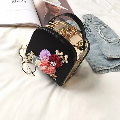 Camera Diagonal Handbag s Shoulder s Metal Clip Small Square Bag New Fashion Dinner Flower 2024