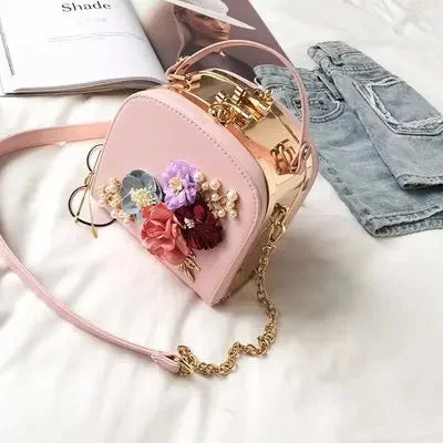 Camera Diagonal Handbag s Shoulder s Metal Clip Small Square Bag New Fashion Dinner Flower 2024