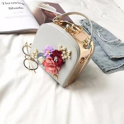 Camera Diagonal Handbag s Shoulder s Metal Clip Small Square Bag New Fashion Dinner Flower 2024