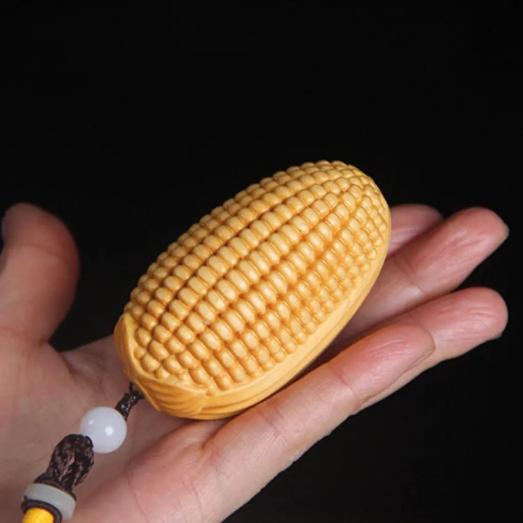 Carvings of cypress wood gold jade full hand pieces car pendant Solid wood corn tray  playthings decoration   accessories