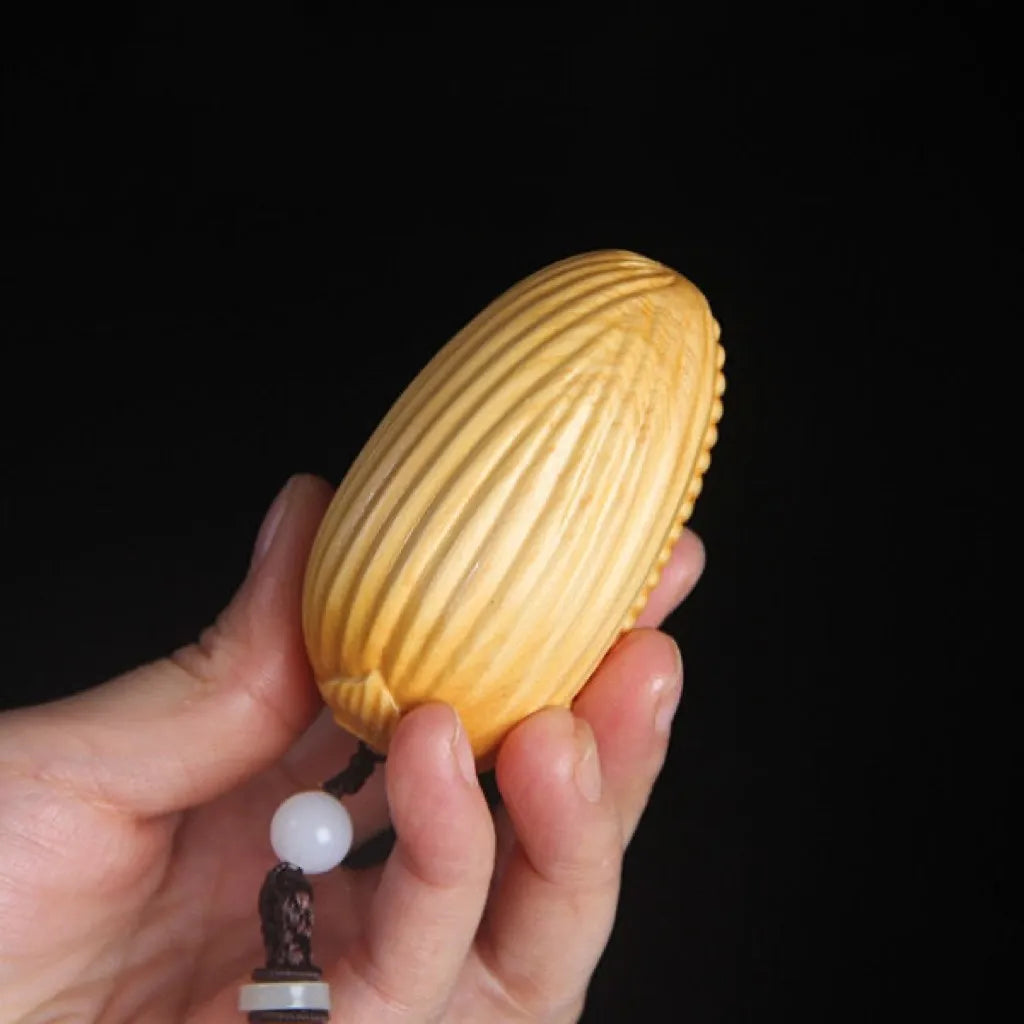Carvings of cypress wood gold jade full hand pieces car pendant Solid wood corn tray  playthings decoration   accessories