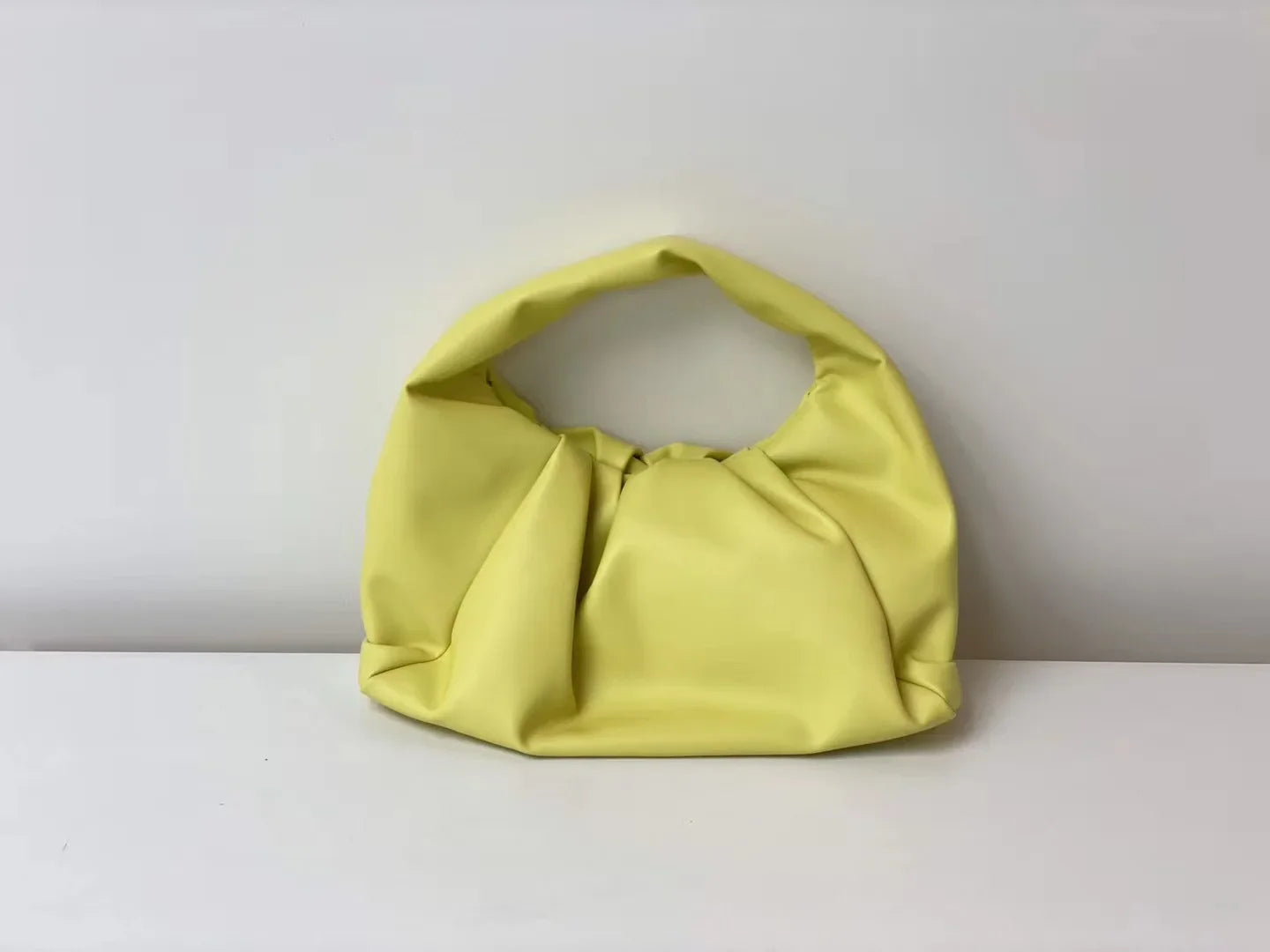 Casual Fashion Folds Cloud Bag Large Capacity Handbags Female Purses Split Leather Solid Simple Portable Lady Bolsos 2024 New