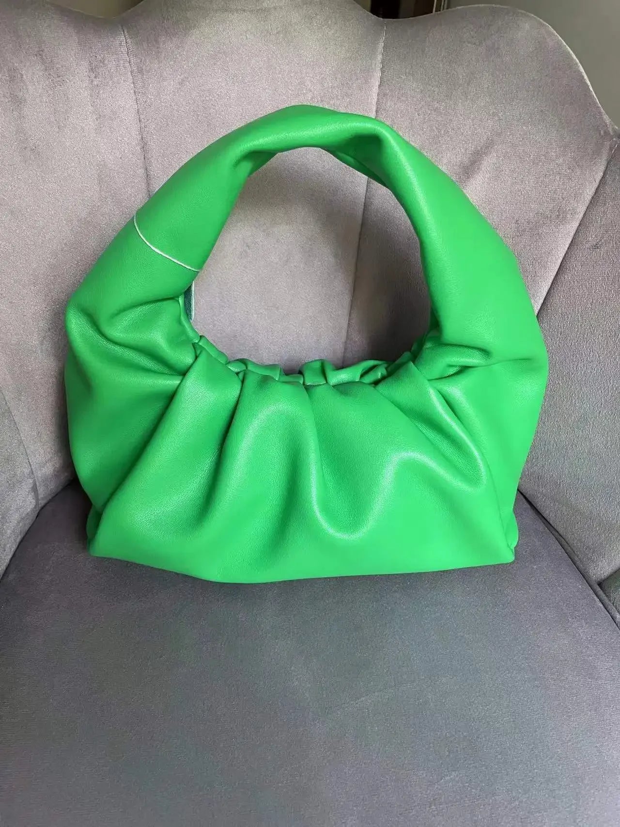 Casual Fashion Folds Cloud Bag Large Capacity Handbags Female Purses Split Leather Solid Simple Portable Lady Bolsos 2024 New