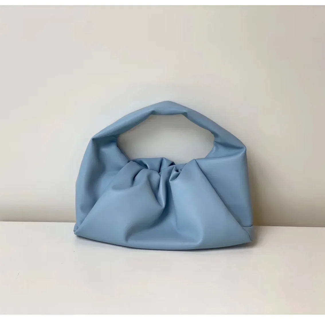 Casual Fashion Folds Cloud Bag Large Capacity Handbags Female Purses Split Leather Solid Simple Portable Lady Bolsos 2024 New
