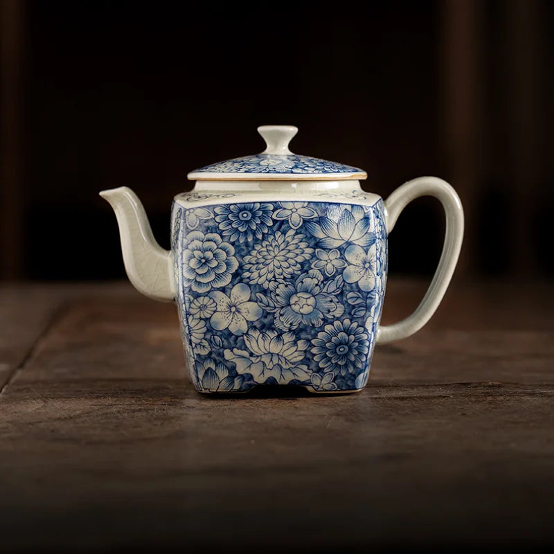 Ceramic Opening Blue and White Kettle Chinese Pottery Teapot Tea Ceremony Set Milk Oolong Tea Tie Guan Yin Jasmine Teaware Type