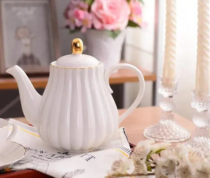 Ceramic Teapot Pumpkin Shape Hand Painted Gold Bone China Teapot With Tea Strainer Elegant Tea Pot Set 1L