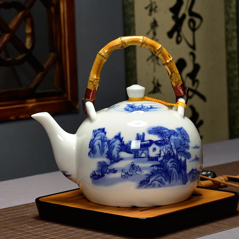 Ceramic teapot 1250ML-1500ML , large capacity, blue and white porcelain, ceramic handmade teapot, glass tea pot, with filter