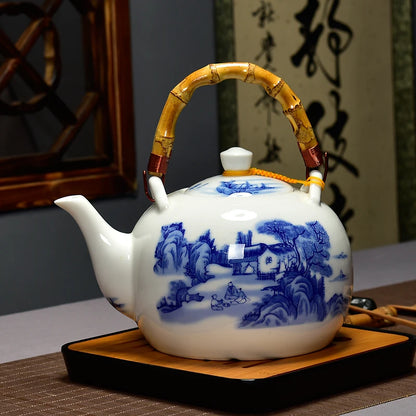 Ceramic teapot 1250ML-1500ML , large capacity, blue and white porcelain, ceramic handmade teapot, glass tea pot, with filter