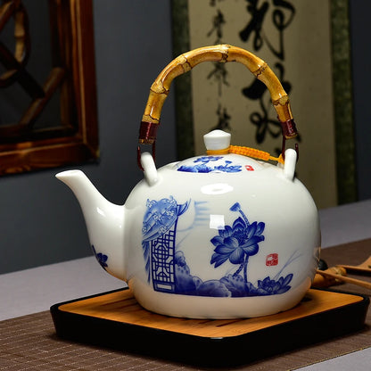 Ceramic teapot 1250ML-1500ML , large capacity, blue and white porcelain, ceramic handmade teapot, glass tea pot, with filter