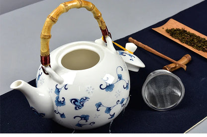Ceramic teapot 1250ML-1500ML , large capacity, blue and white porcelain, ceramic handmade teapot, glass tea pot, with filter