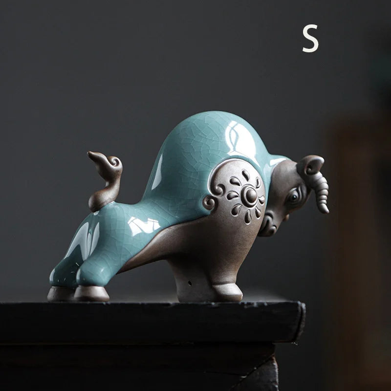 Ceramics Fortune Animals Cow Statue，Traditional handmade sculpture，Deluxe Home Room, Office Art Deco Statue