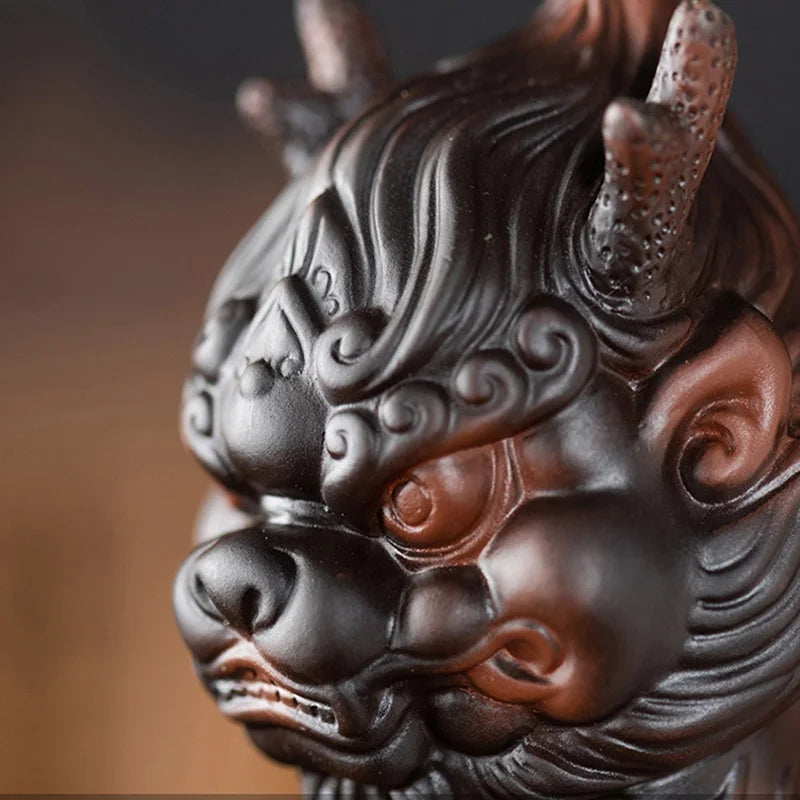 Ceramics Mascot Flame Kirin Animal Decorative Statue Purple Sand Art Sculpture Luxury Home, Room, office Tea Room Artwork