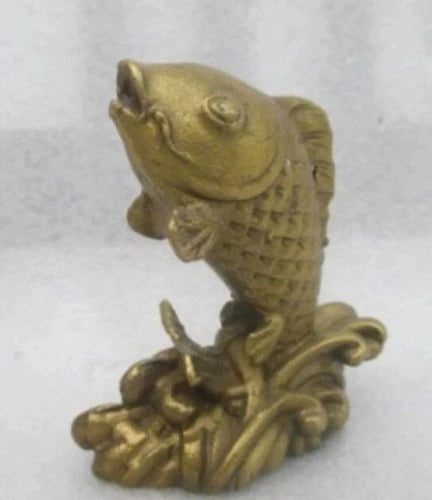 China's copper rich auspicious carp statue of rare collection metal handicraft