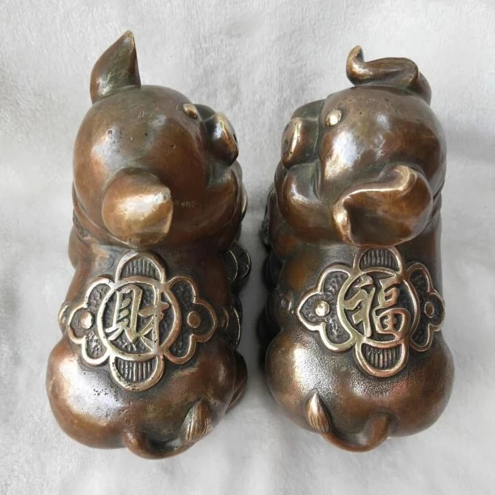China's pure brass zodiac get rich pig A pair