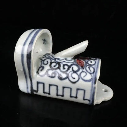 China Blue and white ceramic Oil lamp crafts statue
