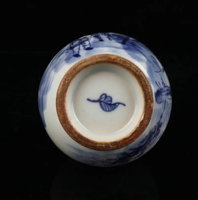 China Blue and white ceramic vase small crafts statue