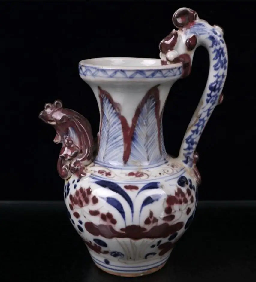 China Blue and white lotus ceramic wine pot crafts statue