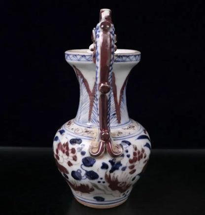 China Blue and white lotus ceramic wine pot crafts statue