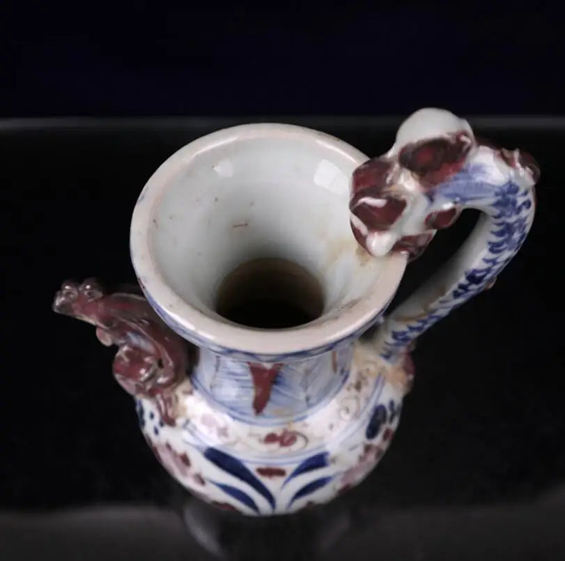 China Blue and white lotus ceramic wine pot crafts statue