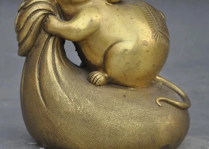 China Brass Fengshui Zodiac Rat Mice Mouse Money Bag wealth Lucky Art Figurines