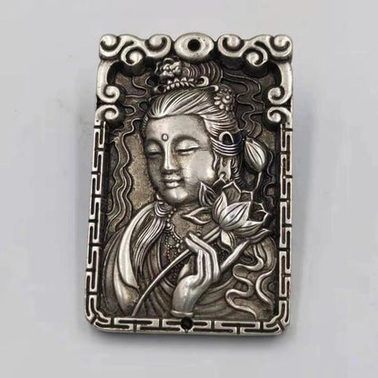 China Collectible Old miao silver carving Guanyin bodhisattva Kwan-yin Buddha metal crafts pendant necklace