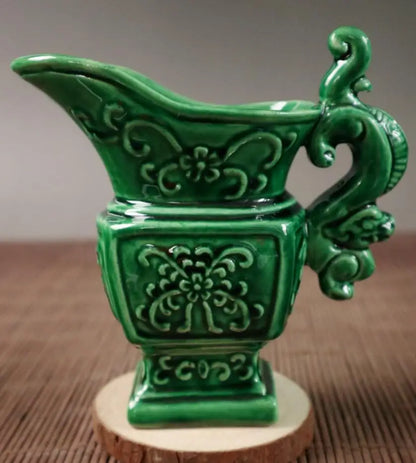 China Green glaze ceramic archaize goblet crafts statue