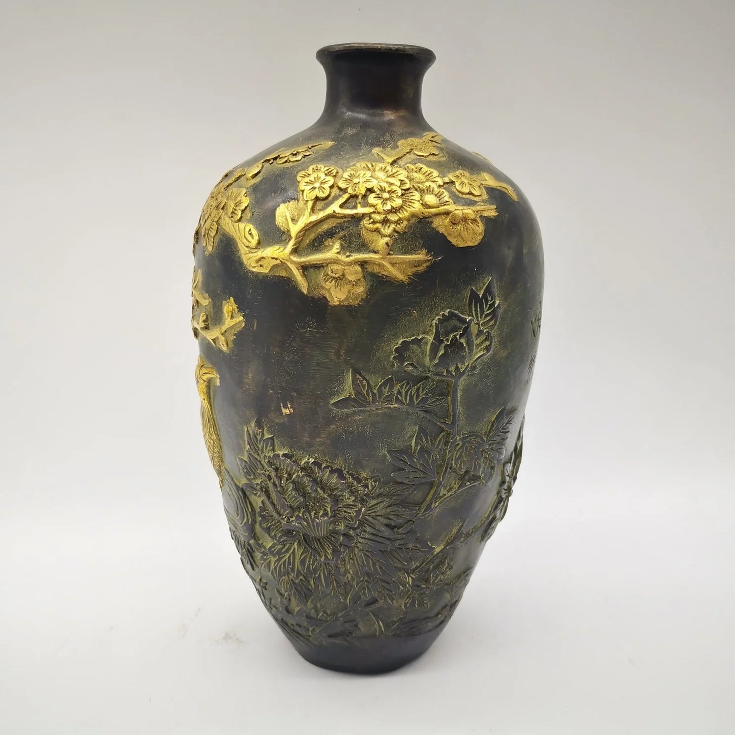 China Old Antique Bronze Gilding Plum blossom Magpie Vase Pot Brass Copper
