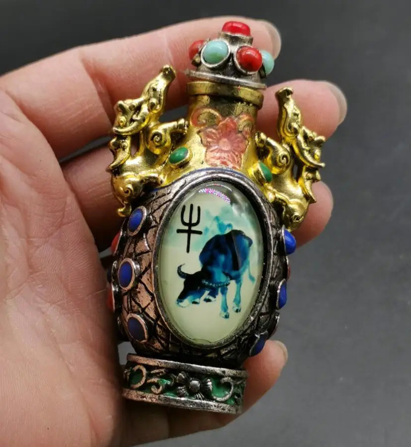 China Tibetan archaize White copper Snuff bottles crafts statue