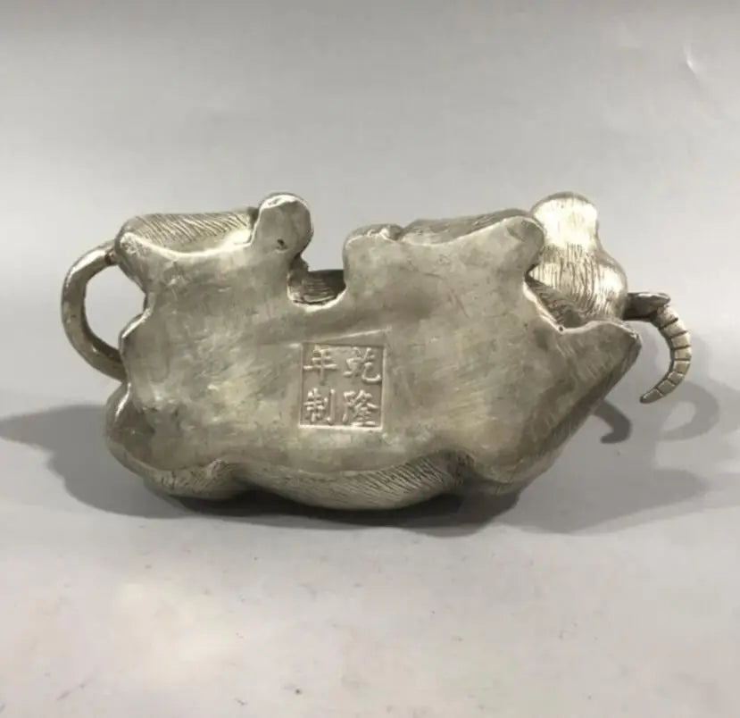 China White copper Lying cow crafts statue