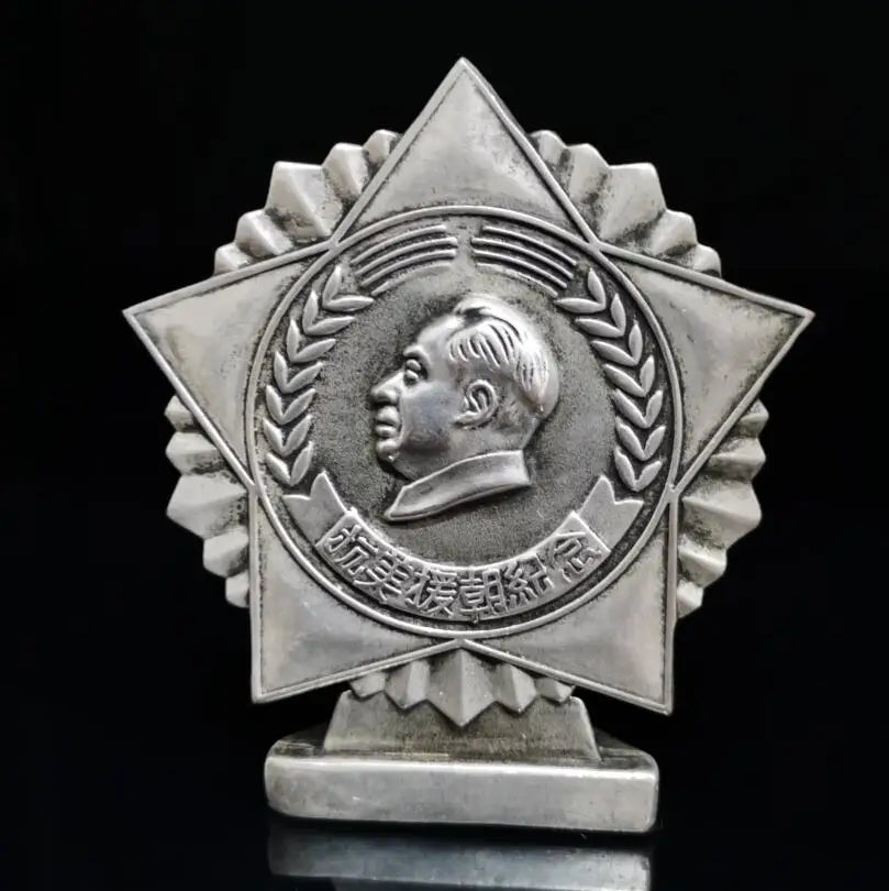 China White copper Mao Zedong commemorate badge crafts statue