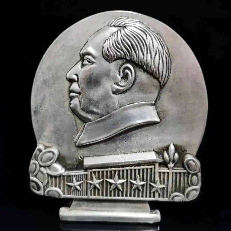China White copper Mao Zedong commemorate badge crafts statue